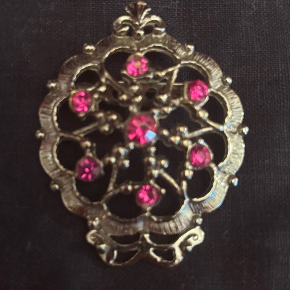 Vintage 80’s Filigree Brooch